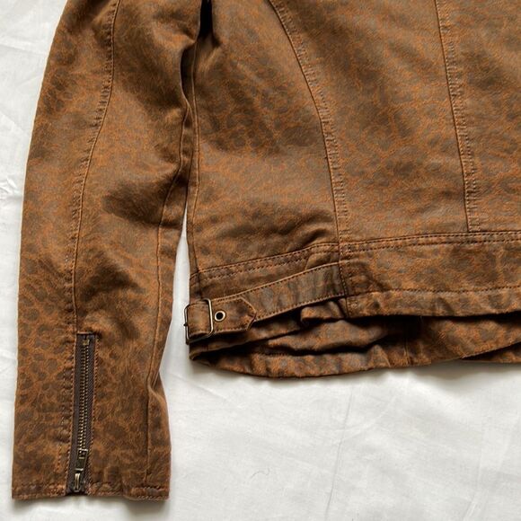 ⭐️KUT From The Kloth Moto Jacket Faux Nubuck⭐️ - Picture 11 of 12